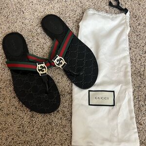 Gucci sandles black gold red and green